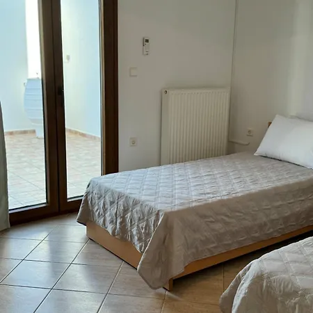 Limnes Seaside Combo Ligaridia
